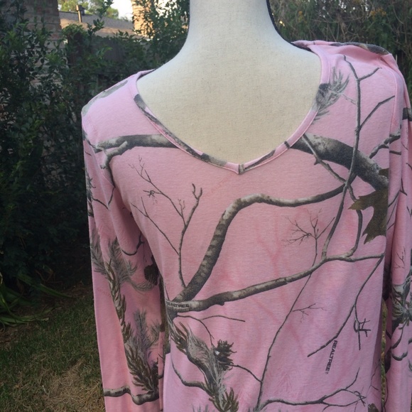 Magellan Sz L Women T-Shirt Realtree - Picture 2 of 6